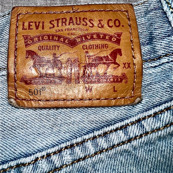 Levis 501 denim cutoff shorts.  Button Fly. - Picture 5 of 5